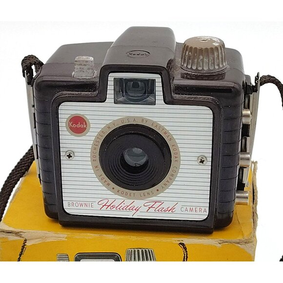 Kodak Brownie Camera Holiday Flash Vintage Strap Box Mid Century Untested 1950s - Picture 2 of 11